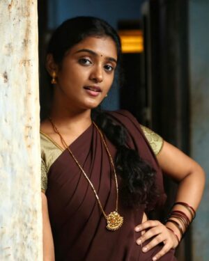 Roopa Koduvayur Instagram - #Bts #yamakaathaghi 
.
.
.

.
..
..
.

.
.

.
.

.

.

.
.
.

.
.
.
.
.
.
.
.
.
.
.
.
.
.

.
.
.
.
.
.
.
.
.
.
.
.

.
..
.
.
.
.
.

#tamil #shooting #stills #sets #nomakeup #nature #potrait #village #filmset #roopakoduvayur