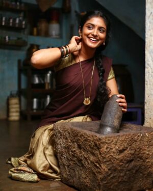 Roopa Koduvayur Instagram - #Bts #yamakaathaghi 
.
.
.

.
..
..
.

.
.

.
.

.

.

.
.
.

.
.
.
.
.
.
.
.
.
.
.
.
.
.

.
.
.
.
.
.
.
.
.
.
.
.

.
..
.
.
.
.
.

#tamil #shooting #stills #sets #nomakeup #nature #potrait #village #filmset #roopakoduvayur