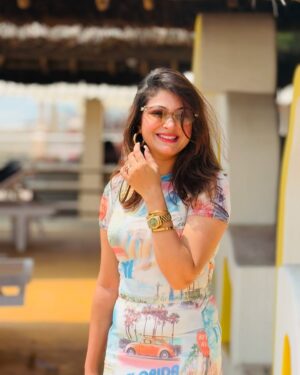 Rooqma Ray Instagram - Seaside vibes ☀️🐚🌊🏖️

Clicked by @sreetama_roychowdhury 

#insta #beach #summer #vibes #music #love #rooqmaray #holi