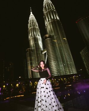 Rossa Instagram - Hari ini aku sudah sampai Malaysia untuk memulai rangkaian event film release “All Access to Rossa 25 Shining Years” yang akan tayang tanggal 18 Oktober 2024 serentak di Malaysia, Singapore dan Brunei. 

Aku minta doa dan support temen2 semua ya semoga semuanya berjalan lancar dan film aku bisa banyak yg suka dan bisa menjadi inspirasi buat banyak orang ❤️

#AllAccessRossa