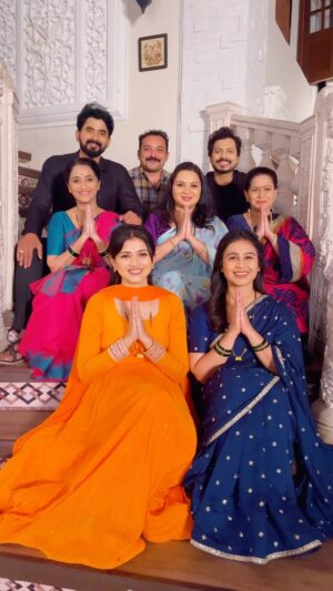 Rujuta Deshmukh Instagram - नारी म्हणजे शक्ती, नारी म्हणजे प्रेम, नारी म्हणजे सृजन!✨💖

स्वतःचा सन्मान करा, स्वप्न उंच उडू द्या, आणि स्वतःवर निस्सीम प्रेम करा. कारण नारी हीच जिवनाची खरी शान आहे!
लग्नानंतर होईलच प्रेम च्या संपूर्ण टीमकडून महिला दिनाच्या हार्दिक शुभेच्छा 🙏🏻

#नारीशक्ती #स्वतःवरप्रेमकरा #महिलादिनाच्याशुभेच्छा