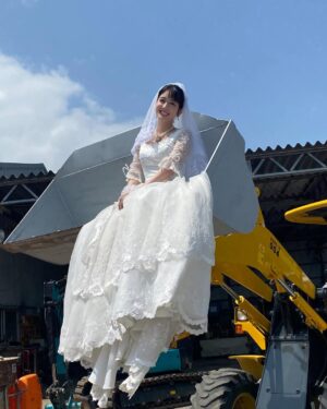 Ruka Matsuda Instagram - 本日より、映画『かなさんどー』全国公開です！

約2年前に撮っていた作品、ようやく全国の皆様にお届けできます☺️
先月、1/31より沖縄で先行公開をしていましたが、そこでもたくさんの感想が届いておりました！
今日から全国の皆様からの感想もお待ちしております🌺

素敵なキャスト、スタッフの方々に囲まれて、とても幸せな撮影期間でした！本当に楽しかったなぁ☺️
.
#かなさんどー #映画かなさんどー #照屋年之 監督
