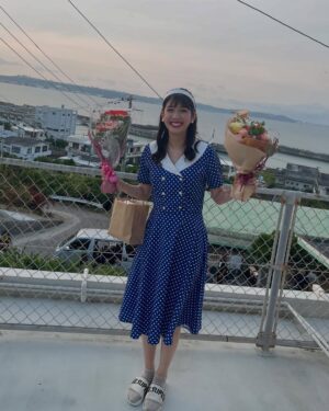 Ruka Matsuda Instagram - 本日より、映画『かなさんどー』全国公開です！

約2年前に撮っていた作品、ようやく全国の皆様にお届けできます☺️
先月、1/31より沖縄で先行公開をしていましたが、そこでもたくさんの感想が届いておりました！
今日から全国の皆様からの感想もお待ちしております🌺

素敵なキャスト、スタッフの方々に囲まれて、とても幸せな撮影期間でした！本当に楽しかったなぁ☺️
.
#かなさんどー #映画かなさんどー #照屋年之 監督