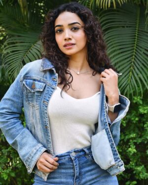 Saanve Megghana Instagram - Dress code : Effortless 😋

Clicked by @sharatsam_ 
Edited by @dinesh_abhi
