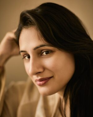 Saanvie Tallwar Instagram - Aap ki ankhon mein..!!! 🍁

Photographed by Tridev Sudevan @tridevsudevan 

#NoMakeUp  #SaanvieTallwar 
#PhotographedByTridevSudevan