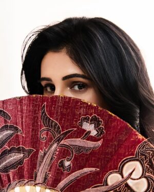 Saanvie Tallwar Instagram - Eyes Don’t Lie 

Makeup - @mitavaswani 
Hair - #teammitavaswani
Creatively Directed & Photographed by Tridev Sudevan @tridevsudevan 

#saanvietallwar 
#photographedbytridevsudevan