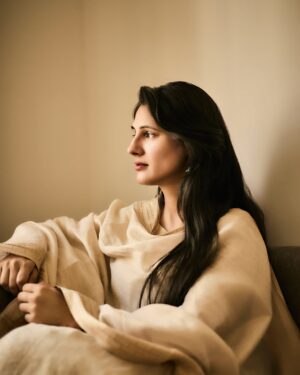 Saanvie Tallwar Instagram - Aap ki ankhon mein..!!! 🍁

Photographed by Tridev Sudevan @tridevsudevan 

#NoMakeUp  #SaanvieTallwar 
#PhotographedByTridevSudevan