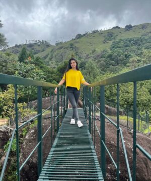 Saanvie Tallwar Instagram - behind the scene 😋

☆

☆ 

☆

#love 
#peace 
#nature 
#travel 
#photodump 
#nomakeup 
#blessed 
#instagood 
#instadaily 
#instagram 
#iloveyouall ❤️

#saanvietallwar