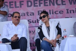 Saayoni Ghosh Instagram - “No woman, no cry!!” 👊🏻💪🏼
Celebrating #İnternationalWomansDay with our very own #Tejaswinis in presence of honourable commissioner of police Shri Manoj Kumar Verma and #TeamKP at Patuli, Ward 101, Jadavpur loksabha Constituency! 

A praiseworthy initiative by Kolkata Police and an exemplary display of woman empowerment!