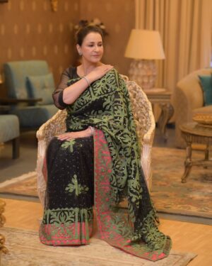 Saba Faisal Instagram - Wearing beautiful SAREE from @farahfashionline