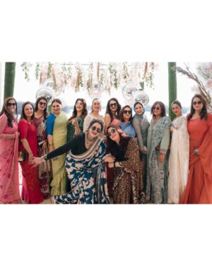 Saba Faisal Instagram - My Mama’s sweet 16😝🫶🌹🌈

You are blessed when you are loved by soooo many people from friends,family and fraternity 🙏🏻♥️

I’m so blessed to be your only daughter my Maa ✨🫶♥️
God have given you so much because of your heart and purest soul!
We all love you like anything 💕🌈♥️

Thankful to all the people who made it and flew just to be a part of my Mama’s BIG day🌹💕✨♥️❤️

Big thanks to the following :

Photography @hussain.mandviwala 🫶
Hair and makeup @zehrasaesthetix 
Decor @zehrasaesthetix @springeventspk 
Cake @sachascakes 
Food @mfc_eventspk 
My saree @nosheenkhalid.official 
Mama’s saree @saareeka_official 

Thankyou everyone 🫶🙏🏻