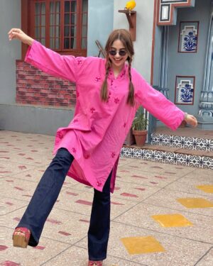 Sabeena Farooq Instagram - Your Afghan Barbie. Tbt Kabli Pulao days. 
Also the last pic will tell you when was the drama shot.