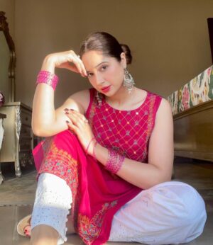 Sabeena Farooq Instagram - I miss Ramzan 😞

#eidday3