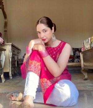 Sabeena Farooq Instagram - I miss Ramzan 😞

#eidday3
