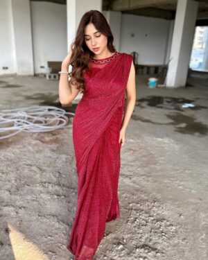 Sabeena Farooq Instagram - Tera kasoor aur zalima mein kehlayi. 

Saree by @velour_officialpk
