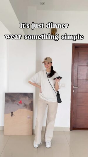 Sabeena Syed Instagram - It’s never that simple 😅💅🌸

#style #fashion