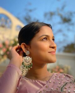 Actress Sadia Ayman HD Photos and Wallpapers February 2025