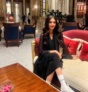 Actress Sadia Khan HD Photos and Wallpapers February 2025