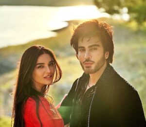 Sadia Khan Instagram - Here we’re coming back again…soon, very soon. @imranabbas.official @sadiakhanofficial #pakistanidrama