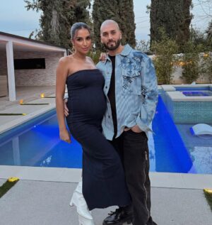 Sahar Golestani Instagram - Little shawarma coming in 8 days 🧸🐣🌯