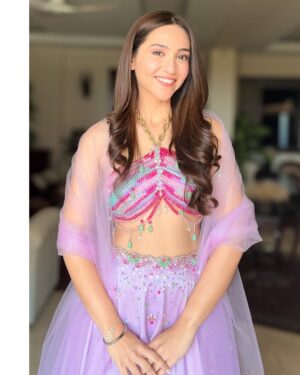 Sahiba Bali Instagram - Ek pati nahi hai lekin do-patta toh hai🥻🧣
