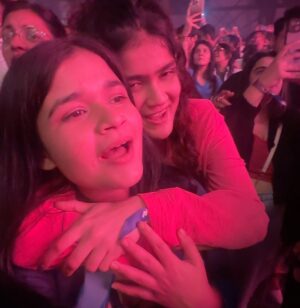 Saloni Daini Instagram - 👋
