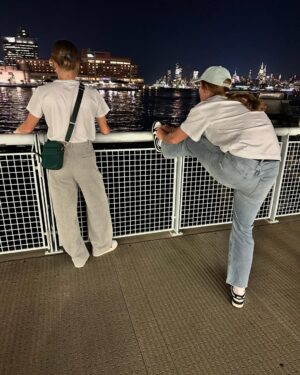 Sam Mewis Instagram - Candy corns!