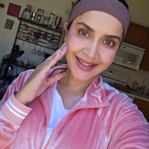 Saman Ansari Instagram - I am confuzzled! So help me out please ( yes, I am confused and puzzled 😵‍💫🥴)

What is the shape/ style of my eyes? To me they look like all of the options depending on my emotions and makeup!