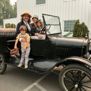 Samantha Brown Instagram - How about a little rewind to the Season 1 finale of “Places to Love” - our family RV trip in Oregon?

From a breathtaking national monument to apples galore, tune in tomorrow, Friday, at 10:30 AM ET and again at 5:30 PM ET on @createtvchannel to see why Oregon is a Place to Love.

Comment HowtoWatch for information on showings in your location!

#samanthabrown #placestolove #oregon @traveloregon #traveloregon