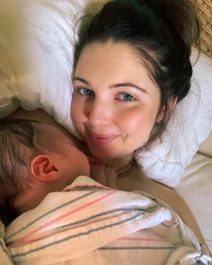 Samantha Hanratty Instagram - 1 month ago I gave birth to the most gorgeous human. He’s my dreams come true. My prayers answered. My baby♥️