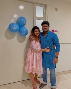 Sameera Sherief Instagram - Exactly 10 years ago, on this very day—March 6, 2015—Anwar Jaan bumped into me at a shopping mall. As you all know, I’m a Telugu actress, and back then, though he was a producer and actor himself, to me he was just an excited fan who walked up to me asking for a selfie. We took this picture, and he shared it on his social media with this caption:

“*A candid moment for me. Being an actor, producer, I never knew how exciting it is for a fan to come and ask for a click. But now the situation changed—I had always been a big fan of Telugu actress Sameera for years. And as you all can see, the excitement on my face while being clicked. A true fan moment. Didn’t get enough time to spend with her. But as it goes, ‘A MOMENT IS ENOUGH WITH THE LOVED ONES.’ Unexpected but a very special evening.*”

Little did we know that in just a few days, our lives would change forever. From that unexpected moment to falling in love, dating, getting married in 2019, welcoming our first baby in 2021, and now awaiting another little blessing in 2025—Alhamdulillah, I’m beyond grateful for these 10 years and for how this one day shaped my entire life.

If March 6, 2015, hadn’t happened, I can’t imagine how different things would be today. Here’s to fate, love, and the beautiful journey we’ve been on together. ❤️

*I LOVE YOU ANWAR JAAN*