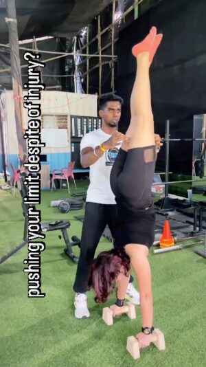 Samiksha Bhatnagar Instagram - When athletes take it to the limit and painfully beyond 🤸 

With my trainer @deepak__vaddi

We  love our extreme fitness and sports And while enjoying the benefits of physical activity, we’ve also racked up injuries. The problem for extreme athletes is that an injury may put them off their sport for good. Better, perhaps, to take a less dangerous approach.

As fitness enthusiasts, we all strive to push our bodies to their limits in the gym. However, with this drive for progress comes the risk of injury. Whether you’re a seasoned weightlifter or a beginner, it’s important to prioritize safety in your workouts.

It’s natural for us to want to push ourselves to the limit in the gym. We’re always striving to lift heavier, run faster, or reach new milestones in our workouts. But while it’s great to have that drive for progress, it’s equally important to know our limits and find a balance between pushing hard and going overboard.

Knowing your limits is essential to avoiding injuries and ensuring long-term progress. It’s important to remember that everyone’s fitness journey is different, and what works for one person may not work for another. You need to listen to your body and understand its signals.

One way to find this balance is by gradually increasing the intensity and volume of your workouts. Instead of jumping straight into heavy weights or high-intensity workouts, start with lighter weights or lower intensity exercises and gradually increase as you become more comfortable and confident. This will allow your body to adapt and strengthen gradually, reducing the risk of injury.

Another important factor is proper form and technique. It’s easy to get caught up in the desire to lift heavy or perform advanced exercises, but if your form is compromised, you’re putting yourself at a higher risk of injury. Focus on mastering the basic movements and techniques before progressing to more advanced exercises.

Listening to your body is key. If you’re feeling fatigued, experiencing pain, or struggling to maintain proper form, it’s important to scale back and give yourself some rest. Pushing through the pain may seem like a badge of honor, but it’s not worth the risk
