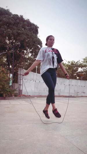 Samiksha Bhatnagar Instagram - Warning: Skipping may cause excessive happiness.🤩 🪢

Coach @skip_with_chetan 

#skipping #jumprope #ﬁtness #jumpropeworkout #samikssha