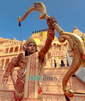 Samiksha Bhatnagar Instagram - Ramlila actors at Purani Dilli took some time out to pose for us and share how playing a part in Ramlila, whether on screen or on stage, is an honour for them

Swipe to see behind the scenes pictures ➡️
.
.
.
#ramleela #ram #nimaibali #himanshusoni #ketankarande #samikshabhatnagar #lovekeshdhaliwal