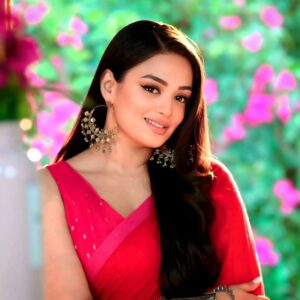 Samiksha Jaiswal Instagram - God gave me ears only to wear JHUMKAS!! 😘
Kyuki sunti to mai kisi ki bhi nahi hu!!😌