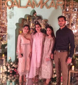 Sana Sarfaraz Instagram - All about tonight! Qalamkar and the talented people! #qalamkar #sanasarfaraz