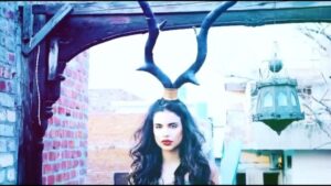 Sana Sarfaraz Instagram - #sanasarfaraz @sanasofficial @mbk_couture