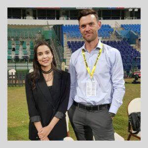 Sana Sarfaraz Instagram - The most humble James Franklin! #newzeeland #cricket #jamesfranklin #pakvsnewzealand #t20 #jubileeinsurance #sanasarfaraz