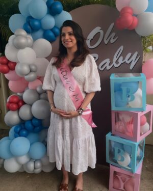 Sanah Kapur Instagram - Going from “auntie mat kaho na!!” all the way to yay cant wait to be a aunt to the new cutie….🐣🩵🩷
ps: the baby better say masi instead 😋

@micheale09 @zenobz17 @apple3.142 

#babyshower #friends #adulting #cantwait #party