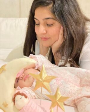 Sanam Baloch Instagram - When i hold you, life makes sense. #Happyproudmother💕 #firstborn #lifeline #mother’sday2022