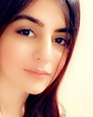 Sanam Baloch Instagram - Eid mubarakkkkk to you all my fans(family) my support, my strength 😍💐 love you guys and thanks for your unconditional love and support♥️♥️♥️ #thesanambaloch  #pakistanzindabad💚💚💚