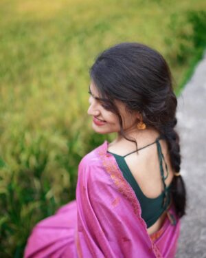 Sangeerthana Vipin Instagram - 🍃

📸 @suhail_choyi_photography 
🥻 @kaithari_nesavu_sarees 

#traditional #photooftheday #photography #saree #instagram #instalike #instagood #sareelove #sangeerthanavipin #traditionalwear