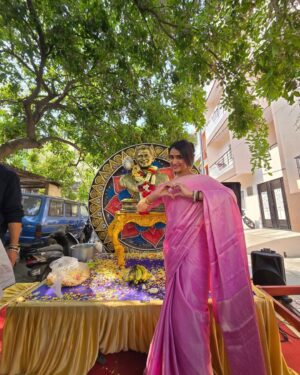 Sangeetha Sringeri Instagram - Appu Diwasada Shubhashayagalu!

Ivattu, manushya hege irabeku matthu obba manushya innobbara jeevanadalli hege mahatvapoorva prabhava irabeku endu namage daritorisida namma @puneethrajkumar.official avarige huttuhabbada shubhashayagalu!

P.c @i_m_sandy7