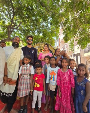 Sangeetha Sringeri Instagram - Appu Diwasada Shubhashayagalu!

Ivattu, manushya hege irabeku matthu obba manushya innobbara jeevanadalli hege mahatvapoorva prabhava irabeku endu namage daritorisida namma @puneethrajkumar.official avarige huttuhabbada shubhashayagalu!

P.c @i_m_sandy7