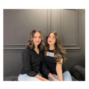Saniya Shamshad Instagram - You know, it’s a beautiful thing when you find those special people who may not be a part of your everyday life, but they hold a special place in your heart. They bring joy, support, and love into your world, even from afar. These connections are like stars that shine brightly in the night sky, reminding you of the beauty and magic of true friendship. So, cherish those special souls, hold them close to your heart, and let them know how much they mean to you. Life is better with them by your side. ❤️

#familia ❤️🥳

I LOVE YOU ALL XOXO