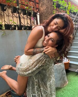 Santoshi Shetty Instagram - In and around Mumbai ☕️☀️🫂🐶🪄