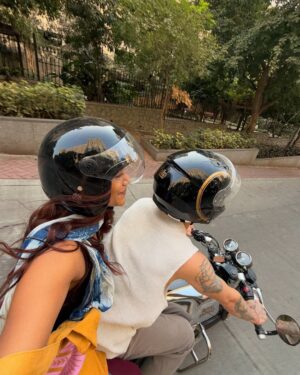 Santoshi Shetty Instagram - In and around Mumbai ☕️☀️🫂🐶🪄
