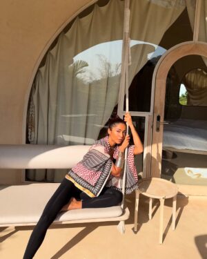 Santoshi Shetty Instagram - Feels like I’m living in a fantasy world at @swastikwellbeing 😍👽 

I’m in awe of the design of the accommodations here! Coming from an architecture background, just to see a concept like this turn into reality is inspiring! What a vibe! Waking up to the sunrise in this setting definitely feels surreal. This reminds me of Teletubbies for some reason! 😋🤤

But jokes apart, a big shoutout to the designers for killing it on all levels & for creating such a surreal wellness oasis here in Pune, Maharashtra 🩵☀️🍃

Catch more updates from here on my stories 🫶🏻

@media_mantra •

#hosted #wellness #retreat #puneretreat #swastikwellbeing #BloomInAbundance #fivedimensionsoflife •