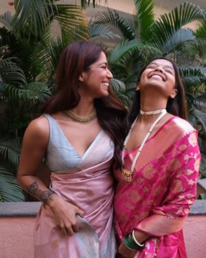 Santoshi Shetty Instagram - Hello mom & dad 🥹💖💫