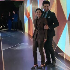 Sara Hussain Instagram - #saraloren 
 #ahsankhan 
#humayunsaeed 
#adnansiddiqui 
#aijazaslam 
#nabeel 
#cast&crew 
#ktown 

🥻 @munibnawaz 
 💄 @qadirsabs 

#monaliza